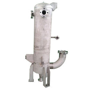 中间喷水冷凝器